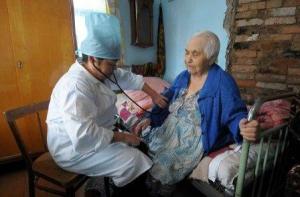 Быть «земским доктором» станет выгоднее для врачей края